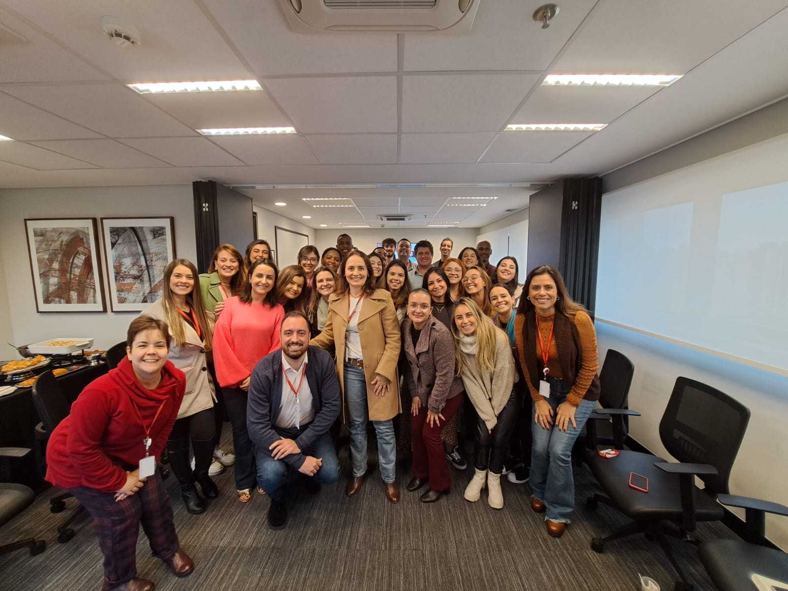 Café com Liderança discute carreira e desafios do setor com Marilis Ceccarelli e Victor Hugo Ribeiro