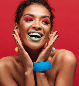 4 ideias de maquiagem de Carnaval para você brilhar